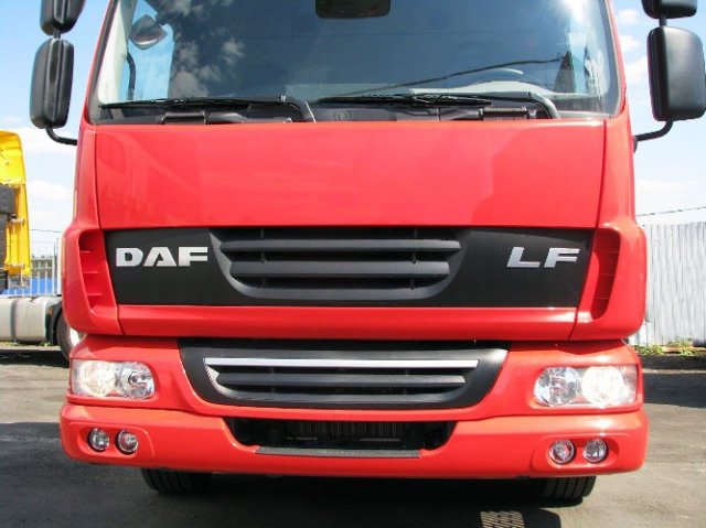 Передняя решетка радиатора и бампера DAF LF